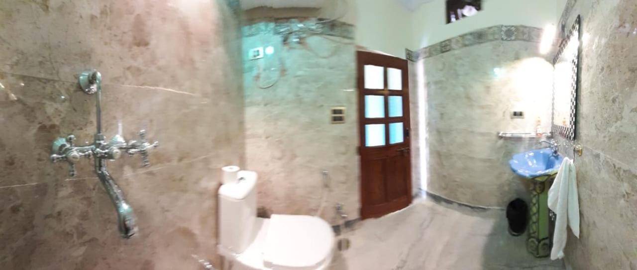 Raj Rajeshwari Haveli Hotel Jaipur Værelse billede