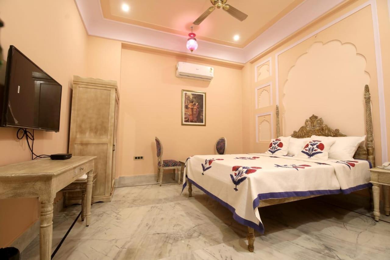 Raj Rajeshwari Haveli Hotel Jaipur Værelse billede